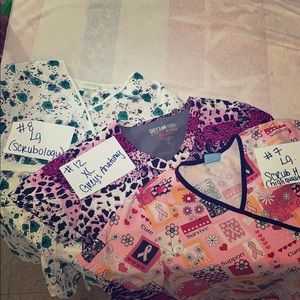 Scrubs great condition